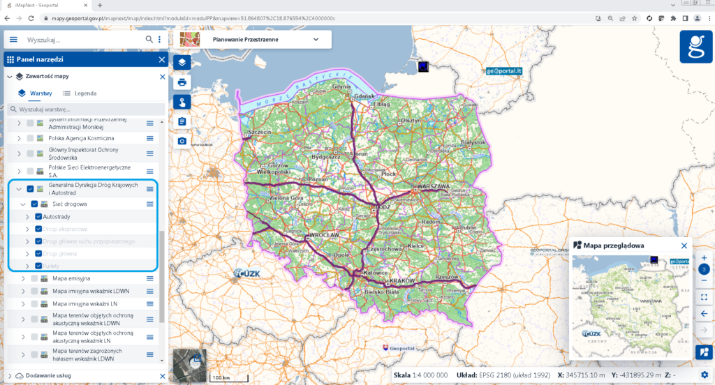 Ilustracja przedstawia zrzut ekranu ze strony www.geoportal.gov.pl z widokiem zaktualizowanej usługi Generalnej Dyrekcji Dróg Krajowych i Autostrad - Sieć drogowa