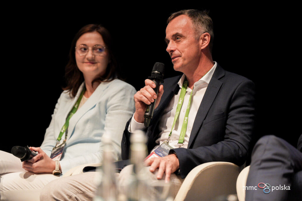Zastępca GGK dr inż. Anna Bober podczas debaty Smart City Forum