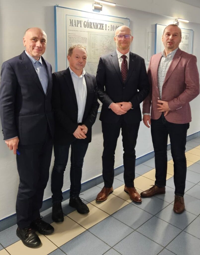 GGK Andrzej Żylis podczas spotkania z Geodetą Województwa Śląskiego Andrzejem Figasem, Dyrektorem WODGiK w Katowicach Arturem Kaczmarkiem oraz jego zastępcą Piotrem Pachółem.