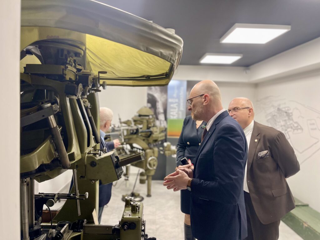 4. Główny Geodeta Kraju Andrzej Żylis w Muzeum Geodezji i Kartografii w Opatowie