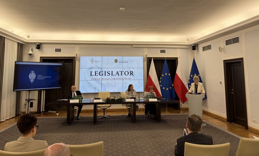 Zdjęcie z jubileuszowej konferencji z okazji XXX-lecia Polskiego Towarzystwa Legislacji „Legislator – zawód wciąż z przyszłością?”