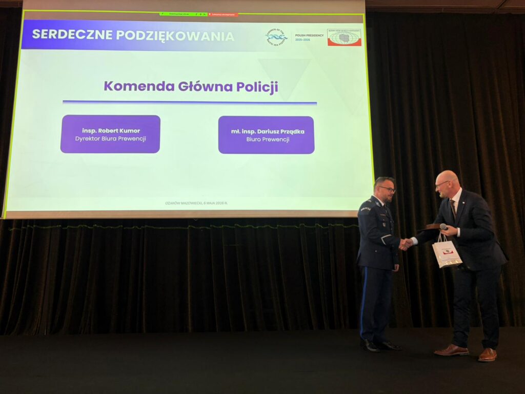 Podziękowanie za współpracę przedstawicielom instytucji