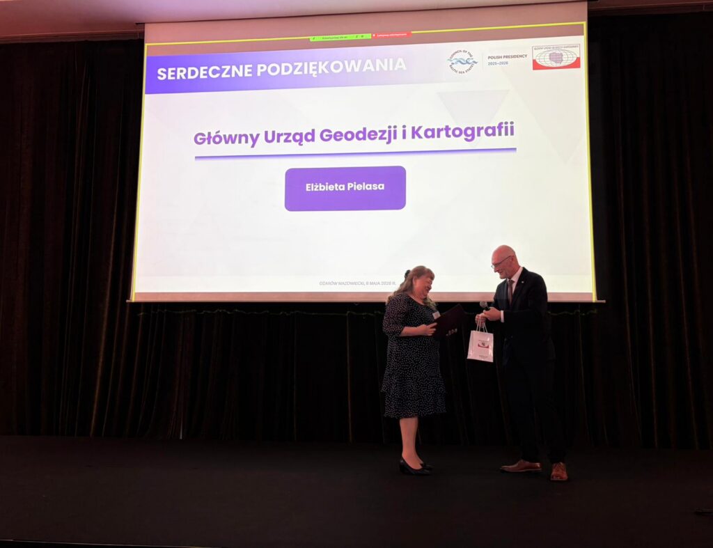 Podziękowanie za współpracę przedstawicielom instytucji