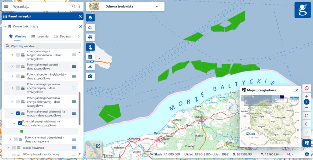 Zrzut ekranu z serwisu www.geoportal.gov.pl, prezentujący nową usługę "Potencjał energii wiatrowej na morzu – dane szczegółowe"