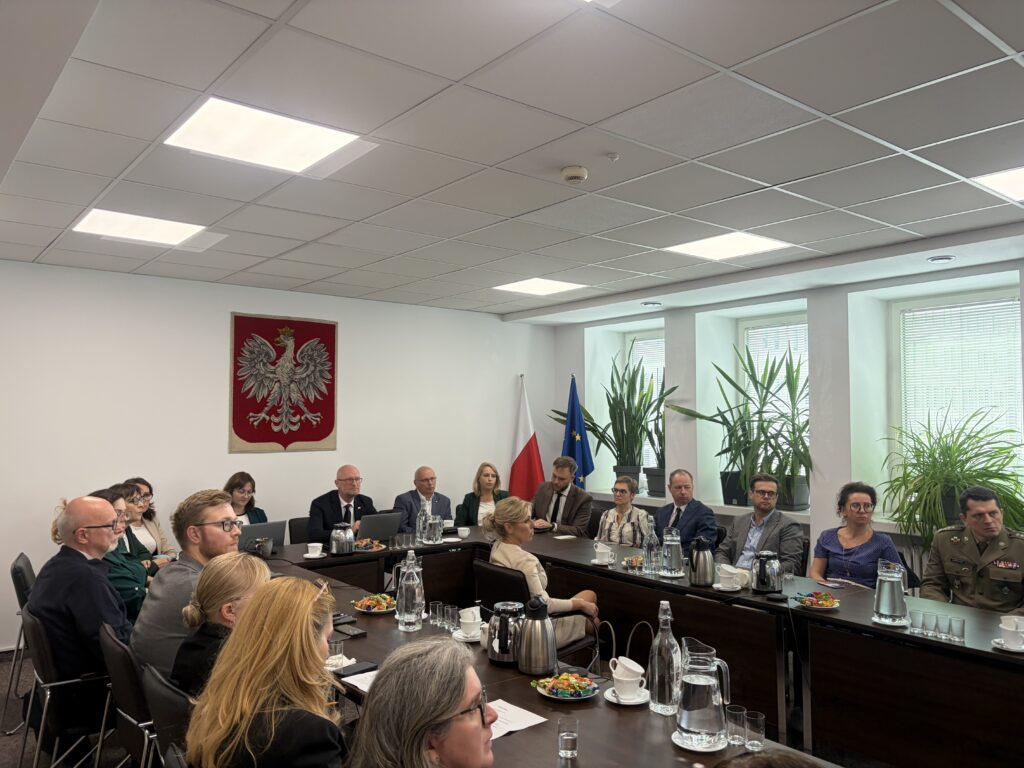 członkowie Rady Infrastruktury Informacji Przestrzennej podczas posiedzenia 08.07.2026 r.