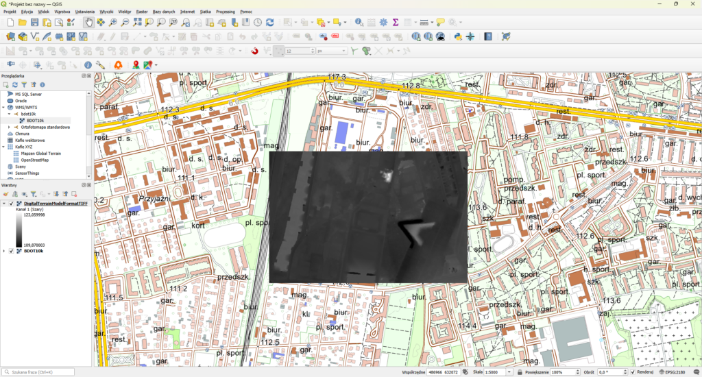 Rysunek 21. Pobrany plik NMT i wczytany w aplikacji QGIS