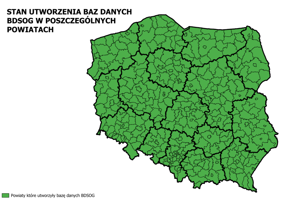 Mapa Polski obrazująca stan utworzenia baz danych BDSOG w poszczególnych powiatach kraju.
