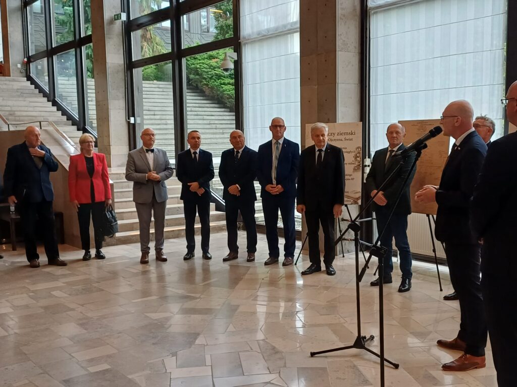GGK Andrzej Żylis przemawia podczas otwarcia wystawy
