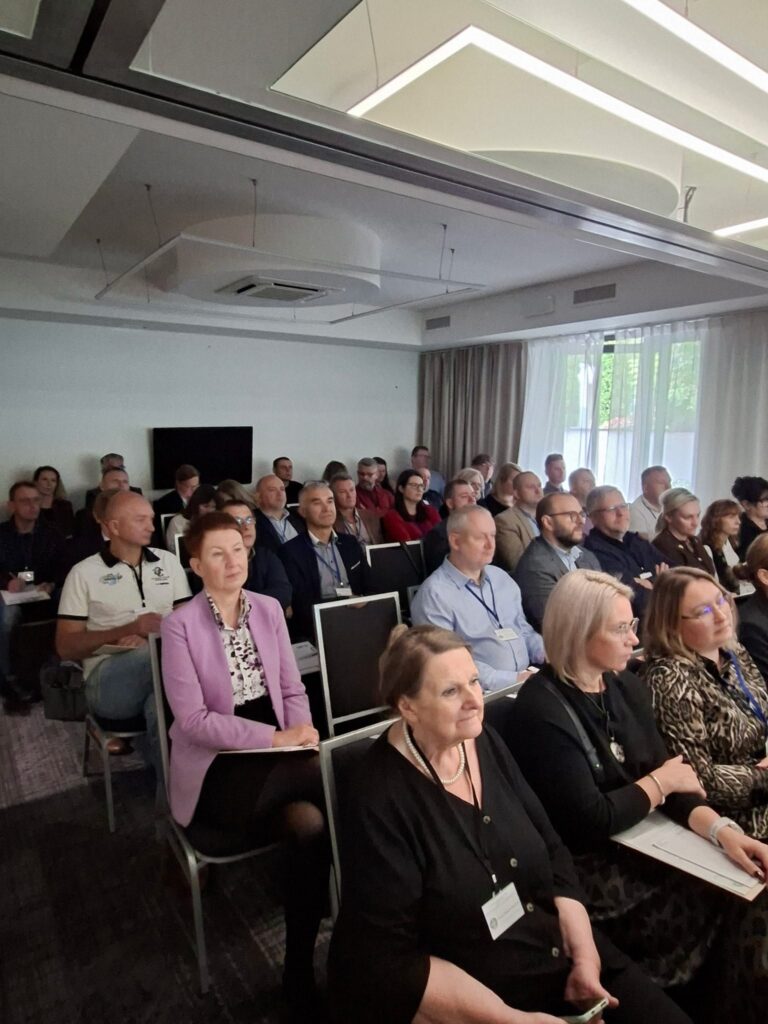 Uczestnicy seminarium w Uniejowie
