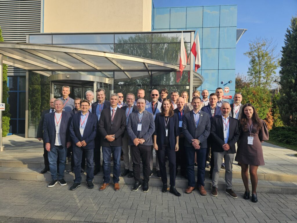 Zdjęcie grupowe uczestników 12 spotkania technicznego EUPOS